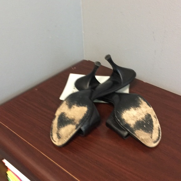 GUCCI black slippers. Size: 8 1/2B - - Picture 6 of 7